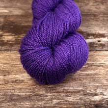 Load image into Gallery viewer, Scrumptious 4 Ply (Fyberspates)