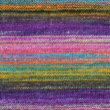 Load image into Gallery viewer, Uneek 100% Extrafine Merino in Fingering/DK/Worsted Weights (Urth Yarns)