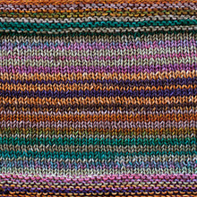 Load image into Gallery viewer, Uneek 100% Extrafine Merino in Fingering/DK/Worsted Weights (Urth Yarns)