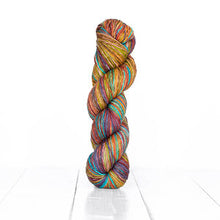 Load image into Gallery viewer, Anica Shawl Kit (Urth Yarns)