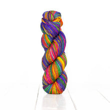 Load image into Gallery viewer, Anica Shawl Kit (Urth Yarns)