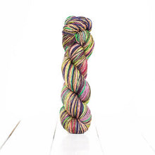 Load image into Gallery viewer, Anica Shawl Kit (Urth Yarns)