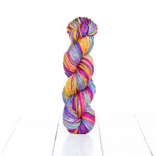 Load image into Gallery viewer, Anica Shawl Kit (Urth Yarns)