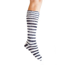 Load image into Gallery viewer, Uneek Sock Kits (Urth Yarns)