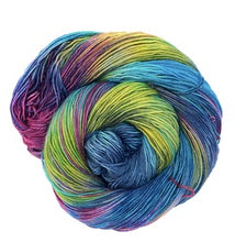 Load image into Gallery viewer, Alice DK (Wonderland Yarns)
