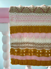 Load image into Gallery viewer, Sharon&#39;s Glamping Blanket Kit (Casapinka and Berroco)
