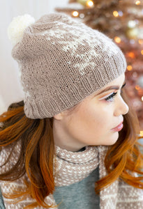 Chai Latte Hat and Scarf Kit (Universal Yarn)