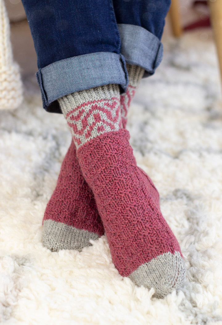 Chimney Socks Kit (Universal Yarn)