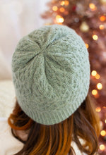 Load image into Gallery viewer, Sugar and Sage Hat and/or Mitts Kit (Universal Yarn)
