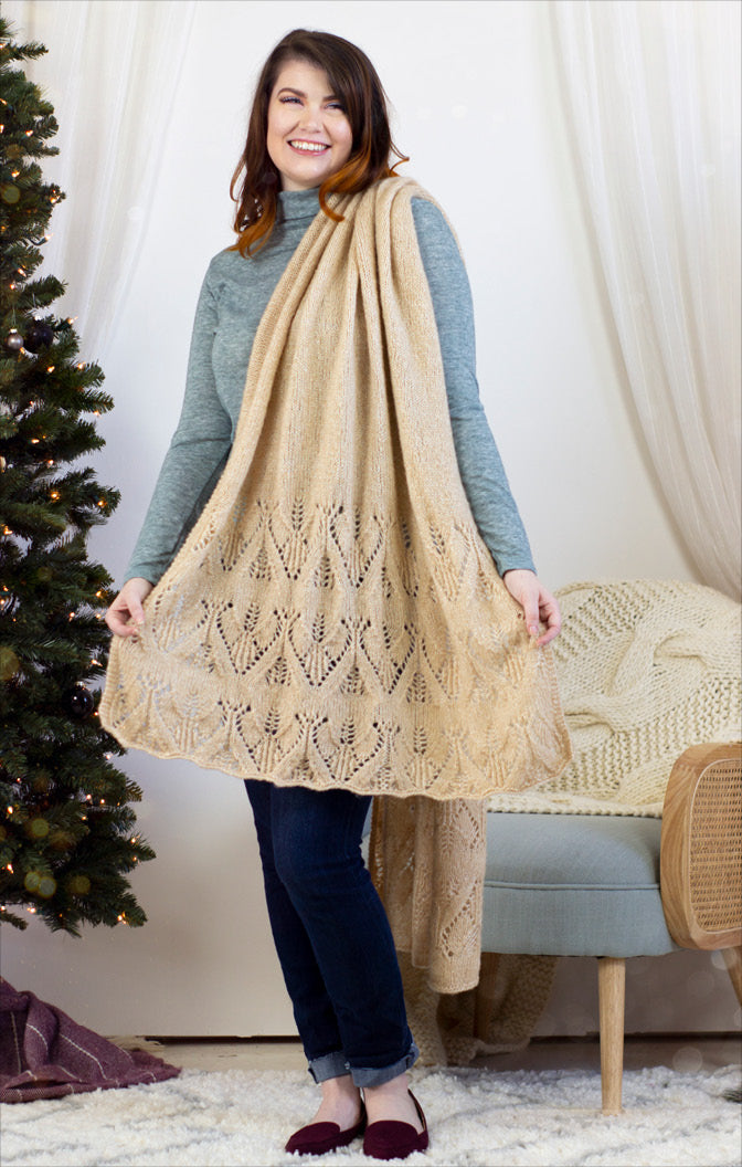 Tinsel Stole Kit (Universal Yarn)
