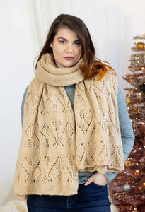 Tinsel Stole Kit (Universal Yarn)